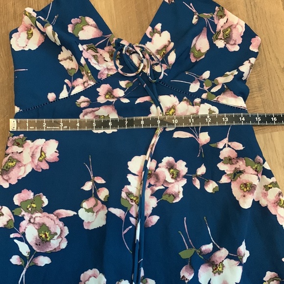 Sugar Lips Blue White and Pink Floral Strappy Ruffle Dress Size Medium - Picture 9 of 11